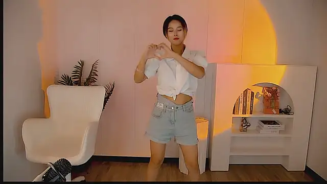 zhoulan-bb online show from April 14, 4:01 am