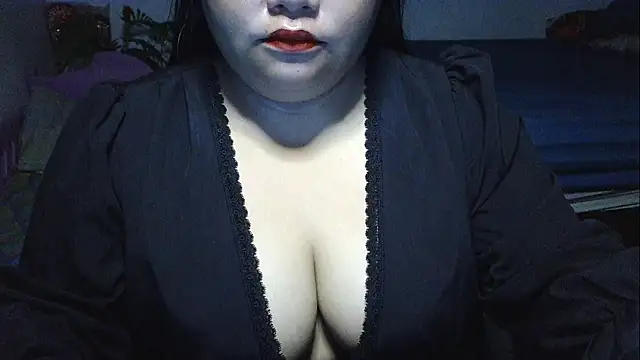 prettycarla  online show from April 20, 1:19 am