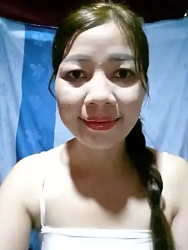Yiyi102300 online show from August 1, 1:18 am