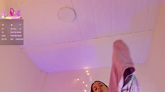 owenfoxx online show from April 17, 2:08 pm