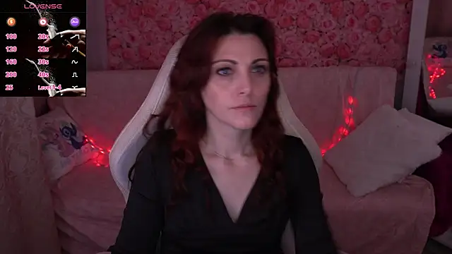 FireFoxxxxxy online show from March 19, 6:40 am