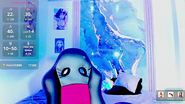 blonde queen- online show from April 27, 7:33 pm