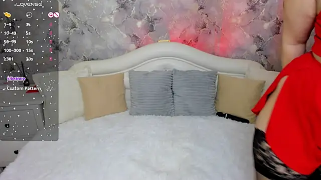 ScarlettVaughn online show from April 10, 7:58 am