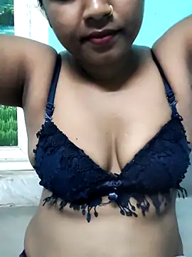 hotmiki online show from May 22, 8:07 pm