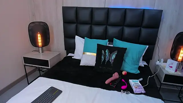 lexy cartier online show from April 28, 4:33 pm