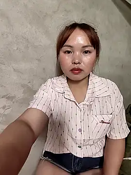 Mina xYx online show from April 2, 2:47 pm