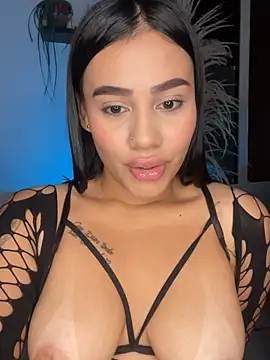AlisonBeltran1 online show from April 11, 7:45 am