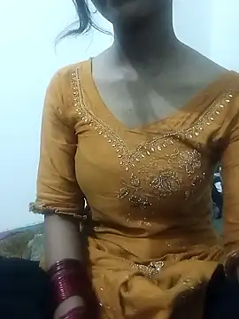 Candyy crushh online show from April 20, 4:21 pm