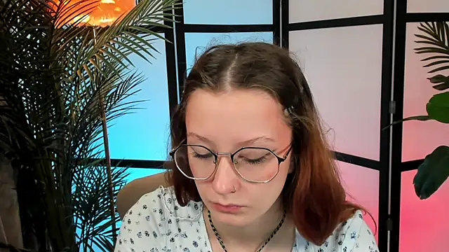AmelieViolet online show from June 25, 3:17 am