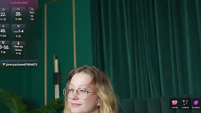 AmelieViolet online show from May 19, 3:57 am