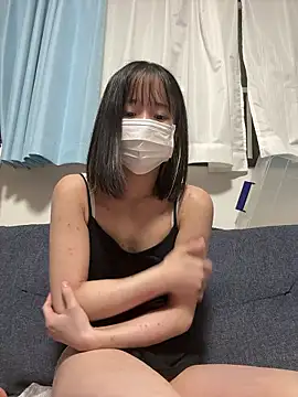 Mika-chan online show from April 23, 2:52 pm