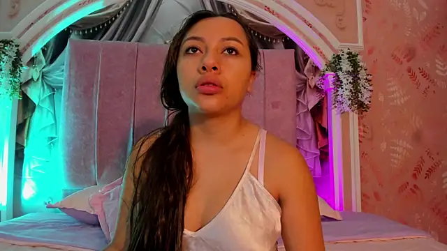 dulce girls online show from July 25, 11:50 am