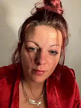 BionicBunni online show from April 27, 8:11 am