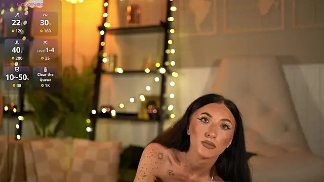 EllieJules online show from August 7, 2:40 am