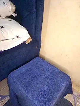 zwelkyx online show from March 18, 7:41 pm