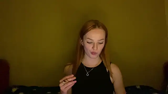 EvaKapnist online show from May 26, 7:13 pm