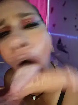 KAYLA 48  online show from July 11, 9:15 pm