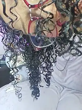 dark nina   online show from July 25, 5:58 am