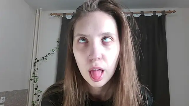 Emily Nelsonn online show from April 26, 5:21 pm