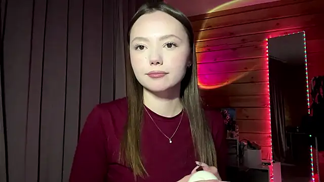 LenLen Solen online show from April 25, 2:03 pm