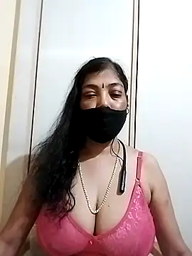 SanthiyaTamil01 online show from April 18, 8:53 pm