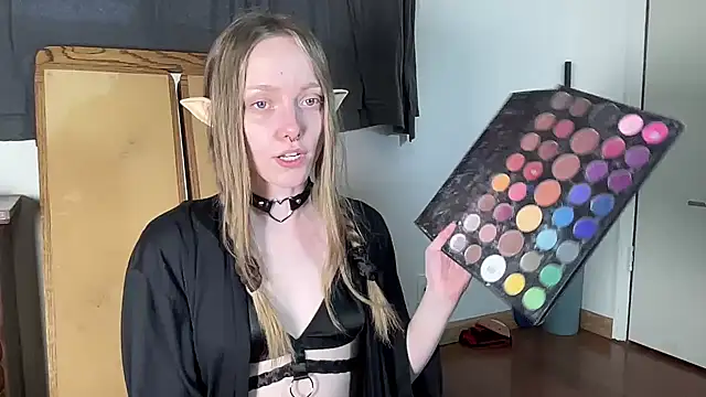 ElfGirlAna online show from April 24, 3:37 pm