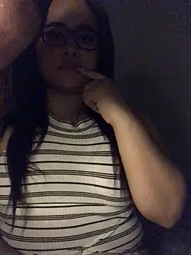 camilavixen20 online show from March 28, 8:08 pm