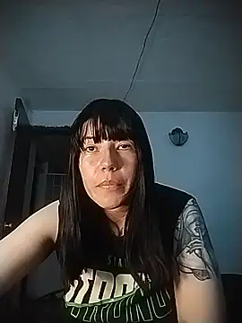 Moon Thompson online show from May 23, 3:05 am