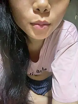 Emmi cute9x online show from July 29, 9:31 am