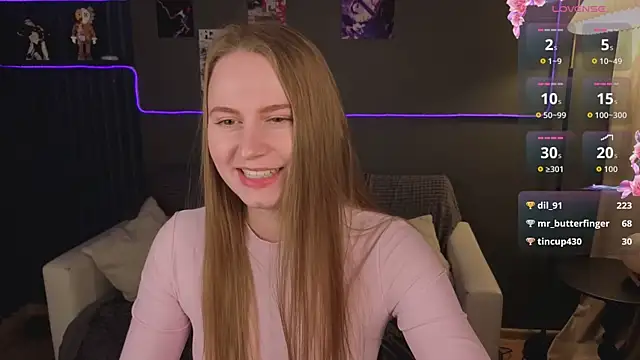 Lover Daisy  online show from April 29, 1:36 pm