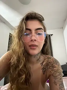 miiabellovic online show from June 5, 12:15 am