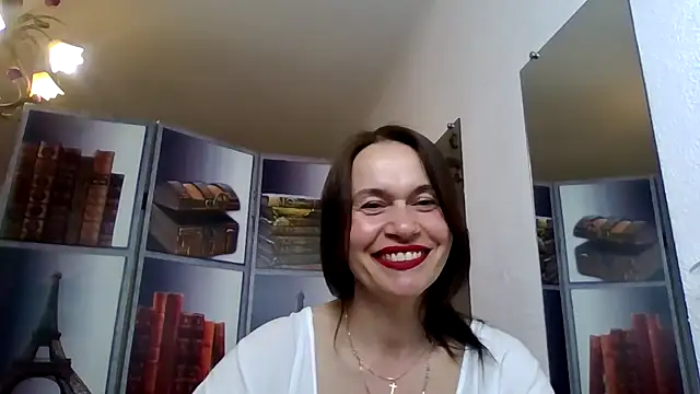 Selena Moo online show from May 6, 11:36 am