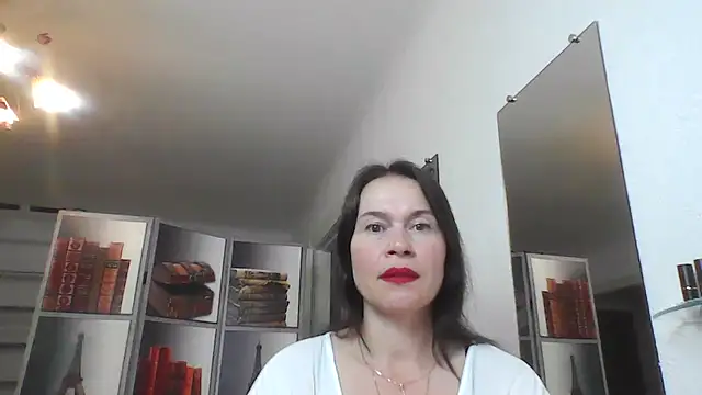 Selena Moo online show from June 7, 9:27 am