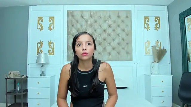 NicolleJane online show from March 23, 1:39 pm