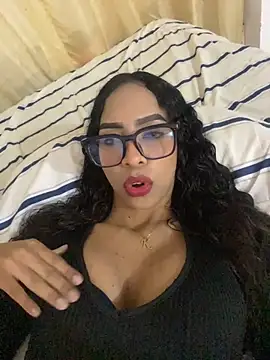 Midnightcatt online show from April 25, 11:24 pm