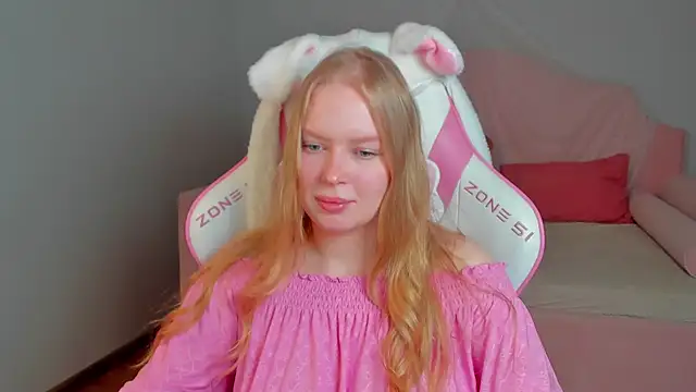 BellaVenatrix online show from April 2, 8:23 am