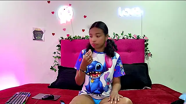Ellie Cute7 online show from April 29, 7:19 pm
