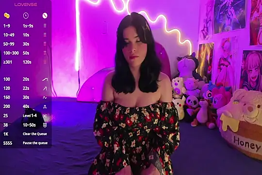 corina  pink online show from June 5, 5:22 am