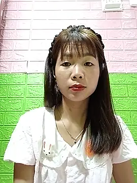 AmyLinee01 online show from June 23, 11:41 am