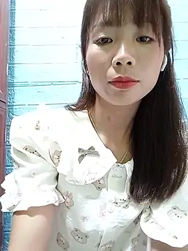 AmyLinee01 online show from July 28, 3:21 pm