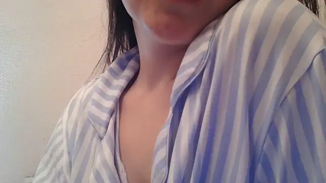 mery lou20252 online show from June 16, 8:32 pm