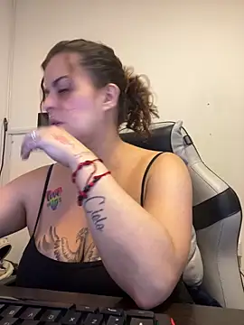 MiaHotboobs online show from May 6, 12:25 am