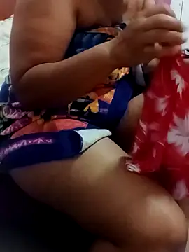 sexymomsn online show from June 13, 10:07 pm