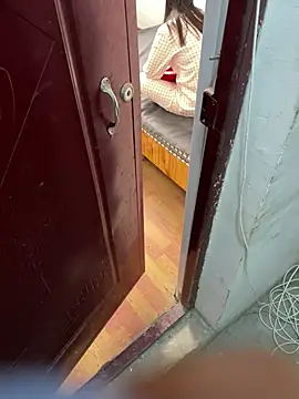 midnight-001 online show from April 5, 4:50 pm