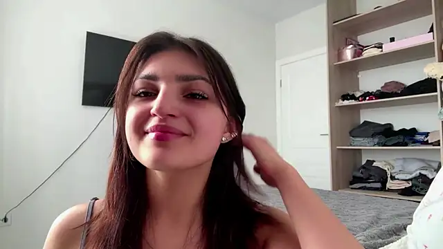 GlitchSiren online show from March 22, 7:47 am