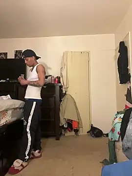 PHAT FTM KLIT87 online show from April 28, 1:04 pm
