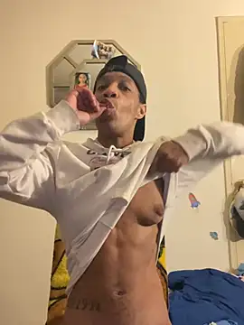 PHAT FTM KLIT87 online show from March 23, 1:39 pm