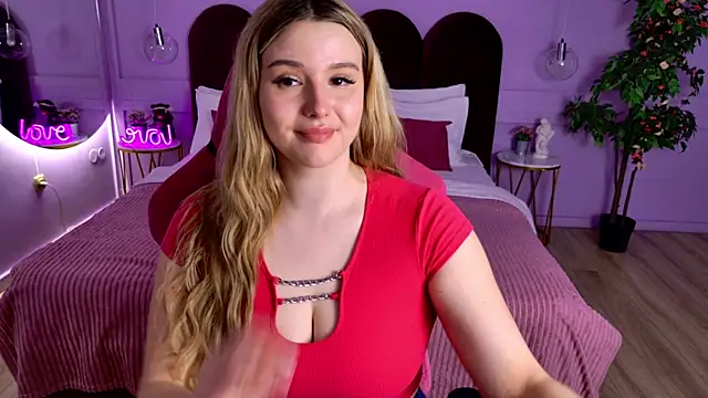 CharlotteAtwoood online show from May 19, 4:03 pm