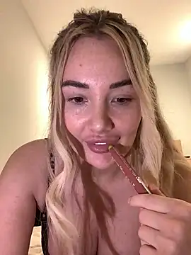 sineadxxx1 online show from March 30, 8:41 pm