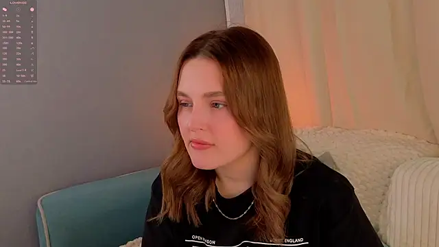 LorriMonz online show from June 18, 2:02 am